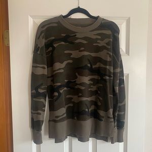 Long sleeve camo tee